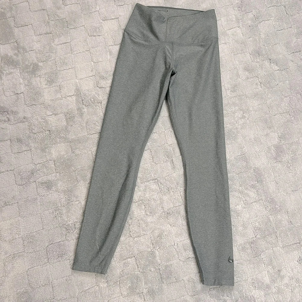 Nike Dri-Fit One Legend Pant Athletic Performance Workout Leggings / Size Small